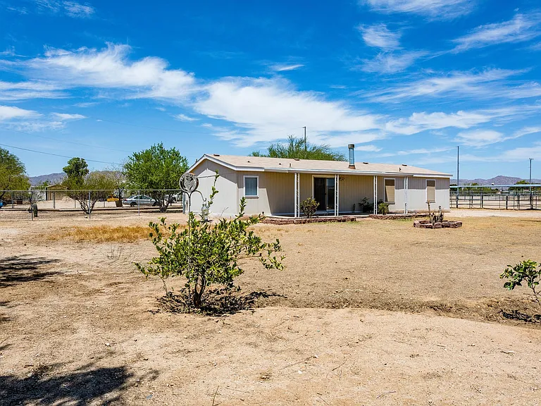19123 W Indian School Rd — Photo 4