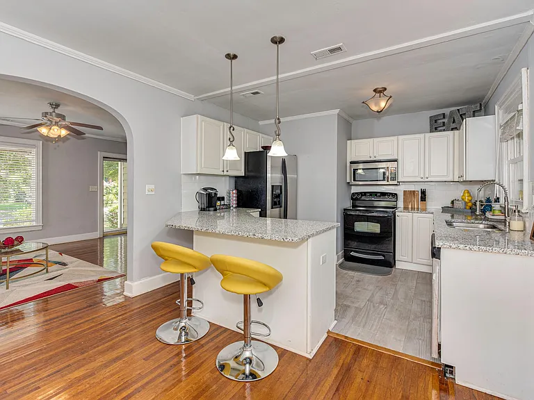 421 Keswick Ave — Photo 11