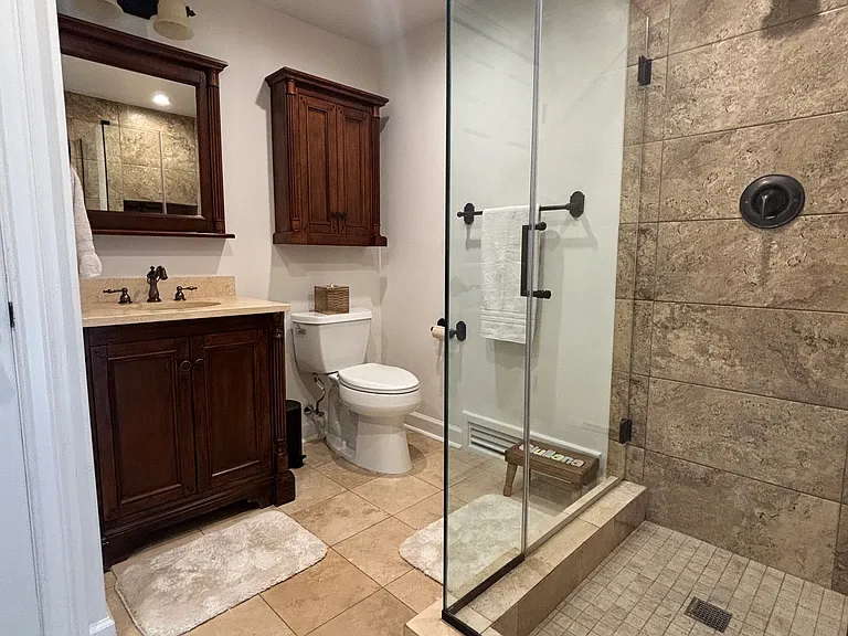 120 Pilgrim Dr — Photo 8