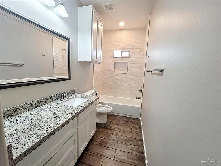 5608 Sandpiper Ave #3 — Photo 14