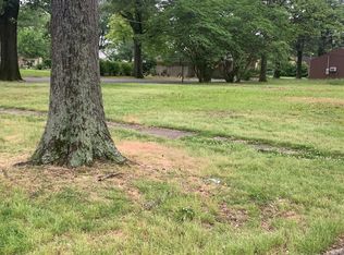 912 S Grand Ave, Stuttgart, AR 72160