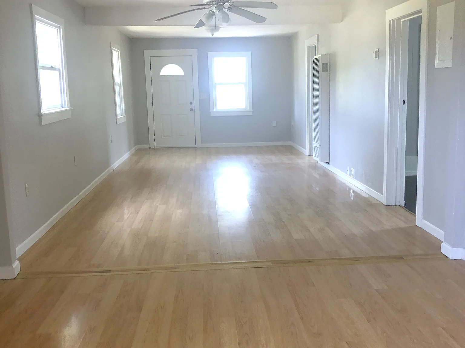 4 bed, 1.5 bath, 1536 sqft, $4,900 — Photo 2