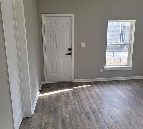 4th image of 1319 Bradt St