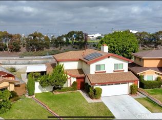 1677 W Bruin St, Los Angeles, CA 90047