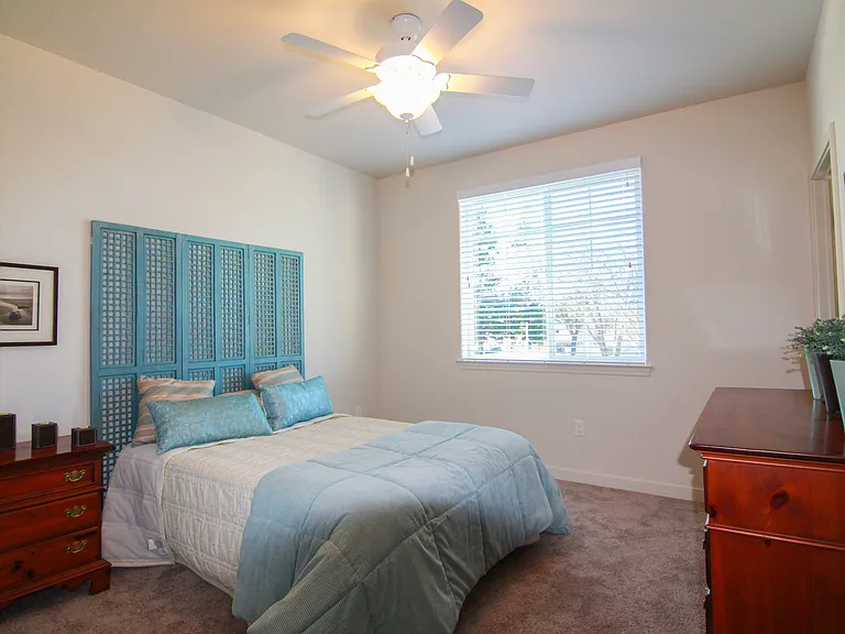 Lassen Villa Apartments — Photo 56