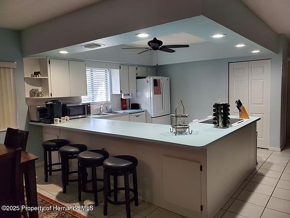 5th image of 6630 River Run Blvd