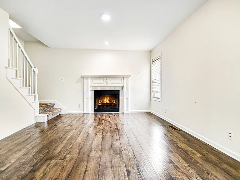 3378 Poplar Hl — Photo 6