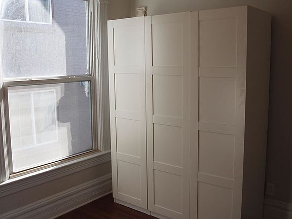 4th image of 106 S Pennsylvania St APT 3