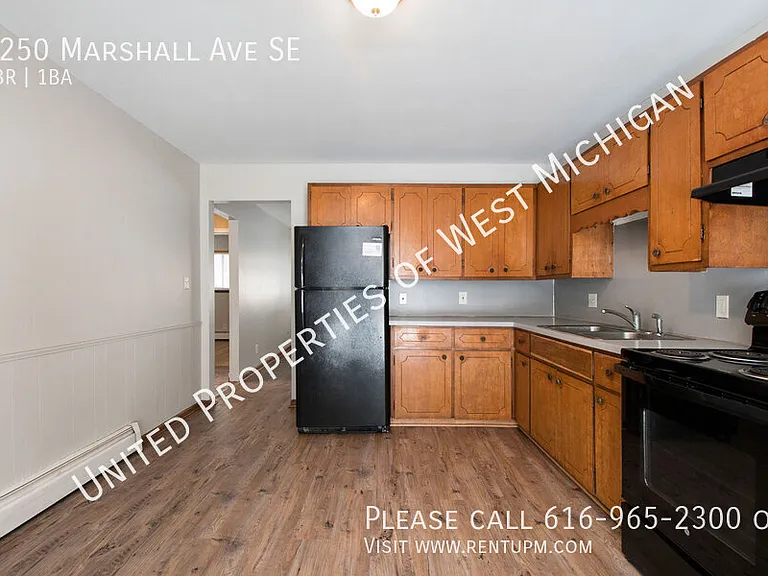 3250 Marshall Ave SE — Photo 12