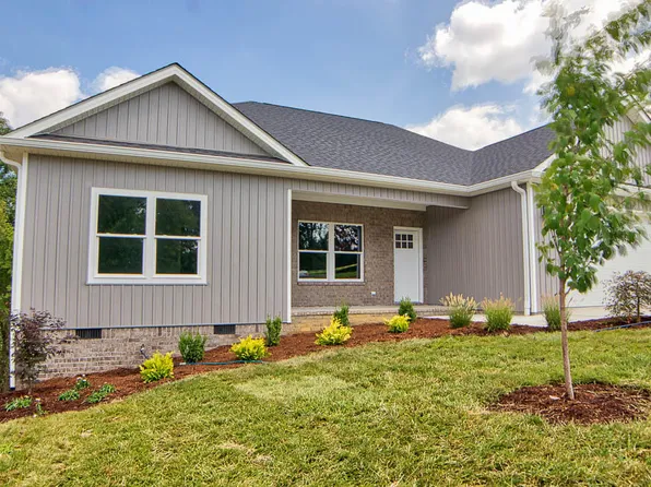 35 Battle Bluff Dr, Rossville, GA 30741