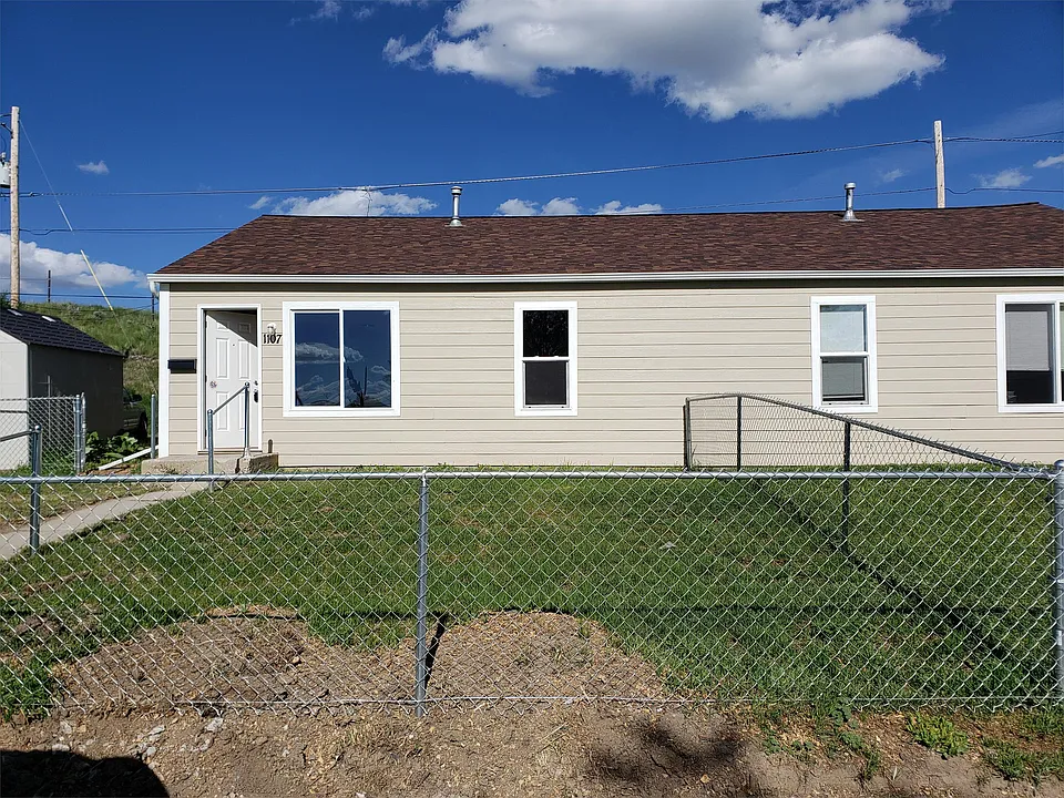 1107 S Nebraska Ave #1
