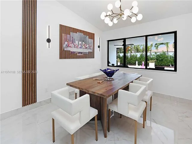 14211 SW 31st St — Photo 3