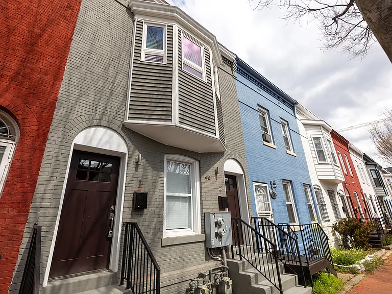 45 Bates St NW #2 — Photo 1