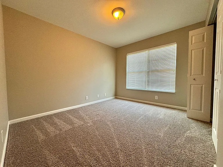 1321 Tilton Dr — Photo 29