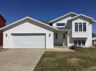 5207 Duvall St NW, Rochester, MN 55901