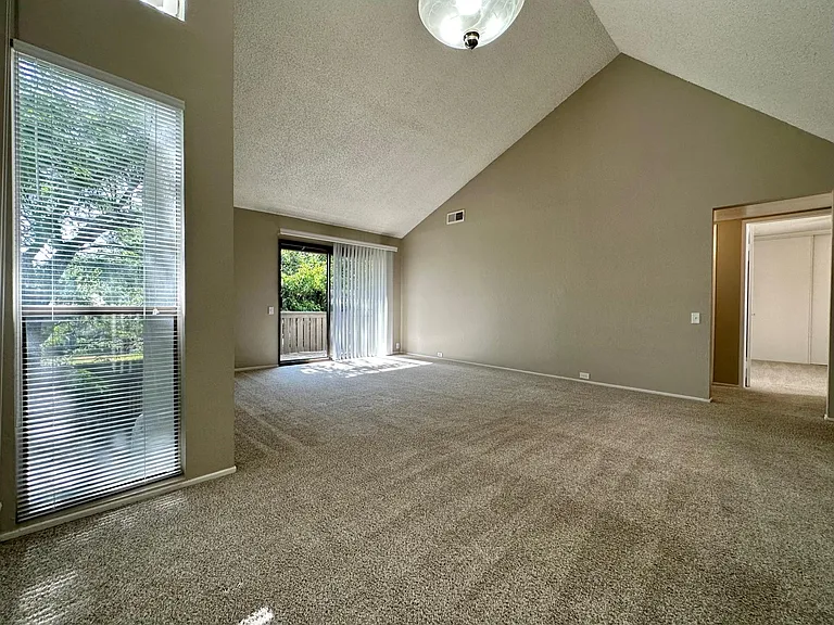 Ardendale Apartments — Photo 13