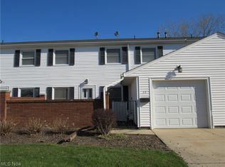 33 Mansfield Ct, Mentor, OH 44060