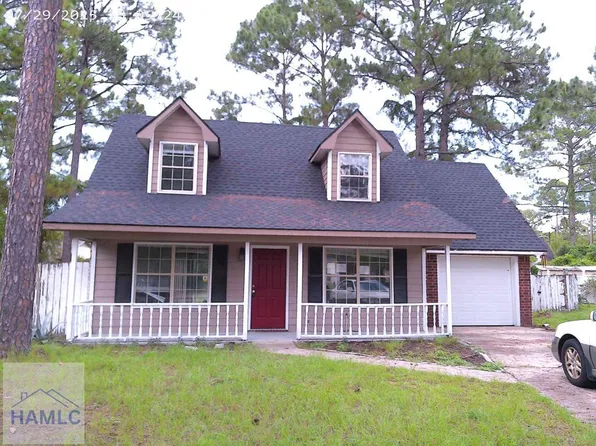 909 Drake Ct, Hinesville, GA 31313