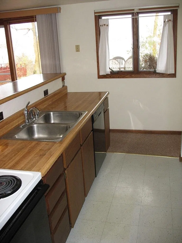 2 bed, 1500 sqft, $1,695 — Photo 4