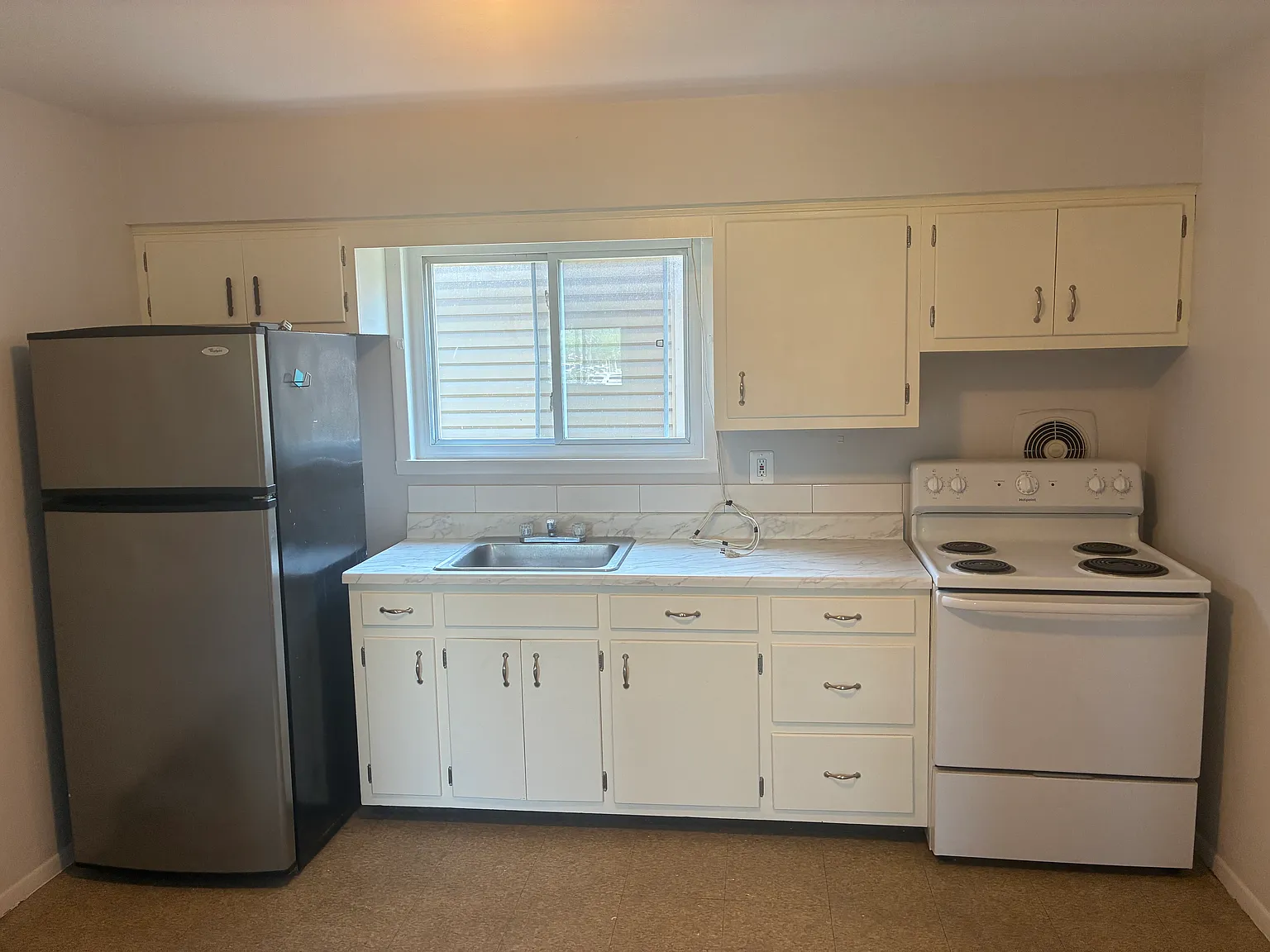 1 bed, 825 sqft, $2,150 — Photo 2