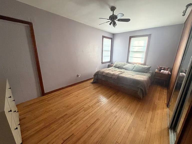 1301 S Albany Ave #B — Photo 5