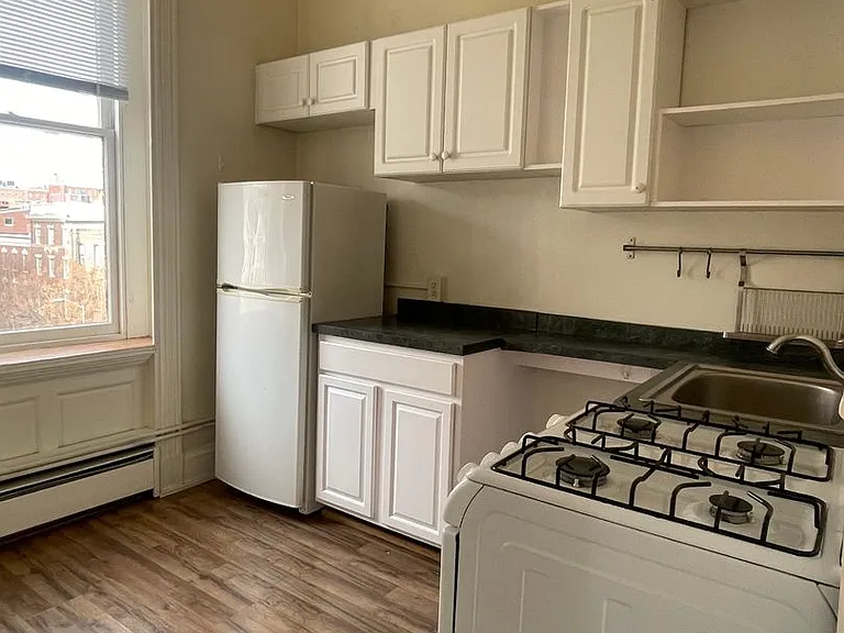 717 Washington Pl — Photo 10