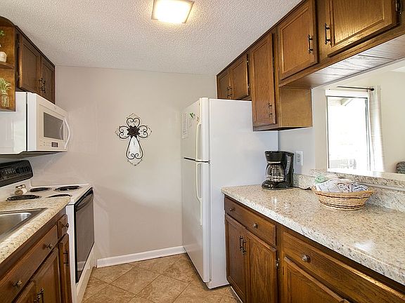 3rd image of 250 Sugar Gum Ln #227