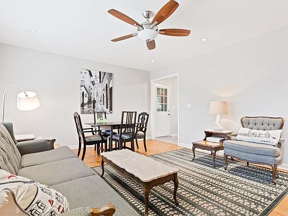 5th image of 2035 Dundee Dr SE
