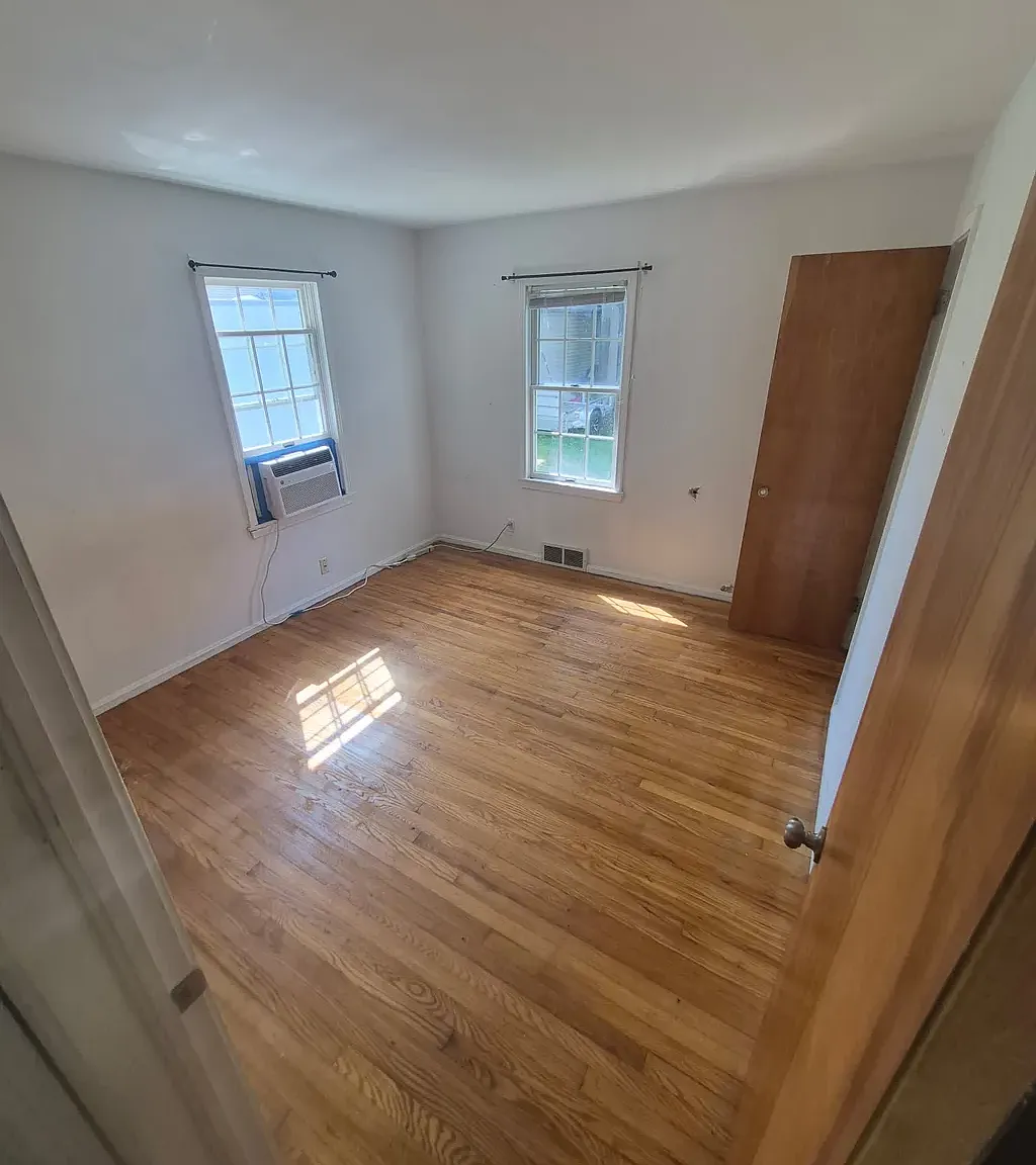 3 bed, 1044 sqft, $1,500 — Photo 4