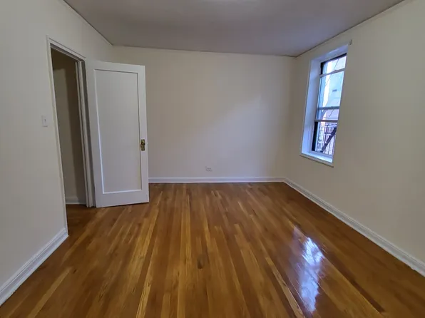 41-43 39th Place image 8 of 11