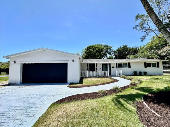 8890 SW 155th Ter, Palmetto Bay, FL 33157