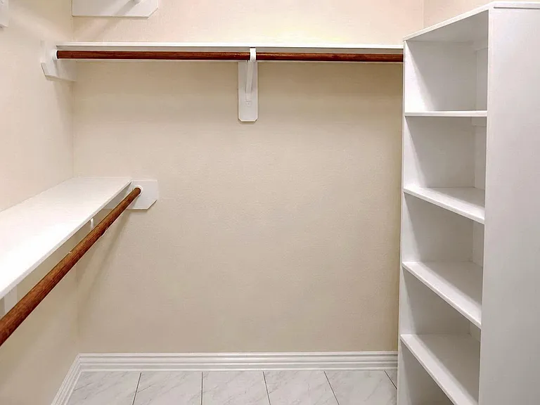 2232 Ivy Wall Dr — Photo 25