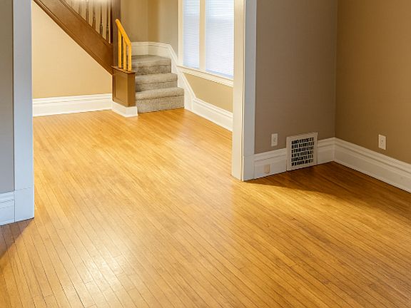 5th image of 748 Smith Ave S #748