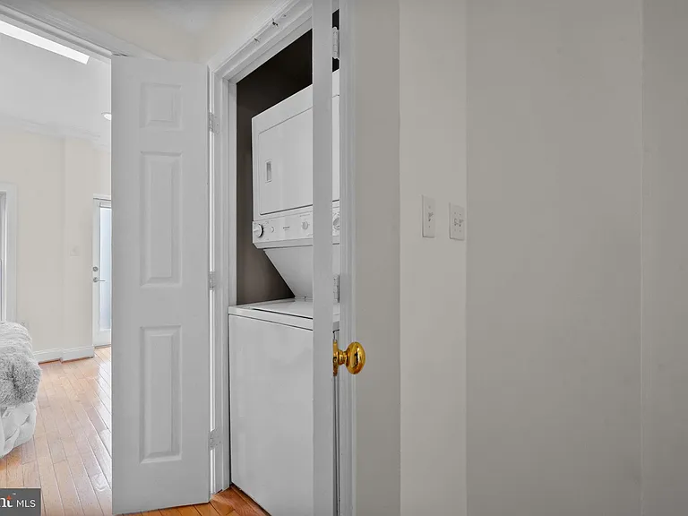 1010 W St NW — Photo 23