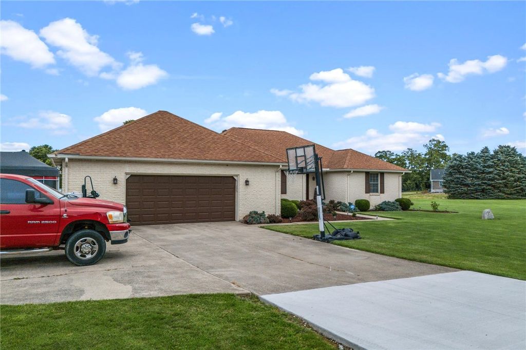 3984 Morningside Cir, Springfield, OH - View 5