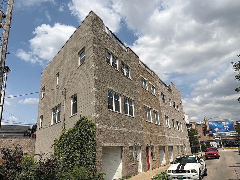 2nd image of 920 N Elizabeth St