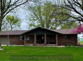 529 Ivy Hall Ct, Grand Island, NE 68801