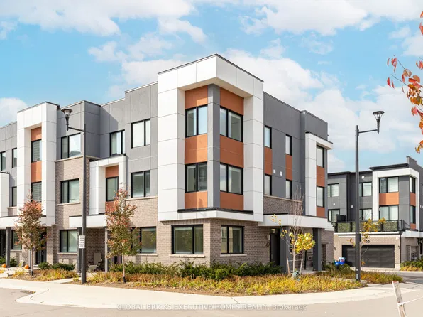 149 Grovewood Cmn, Oakville, ON L6H 0X5
