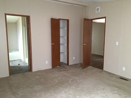 2nd image of 237 Briarwood Trl