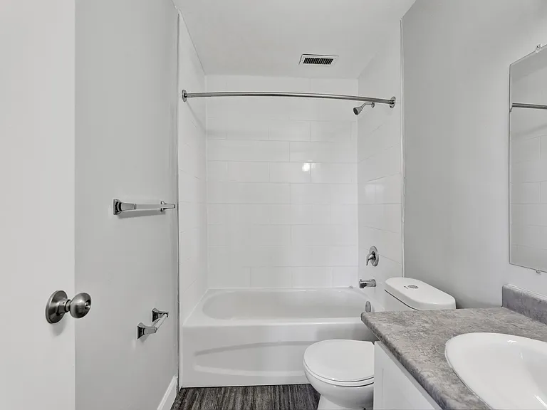 148 Concession St E — Photo 18
