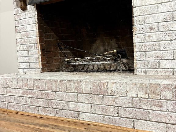 2nd image of 1701 Richey Rd