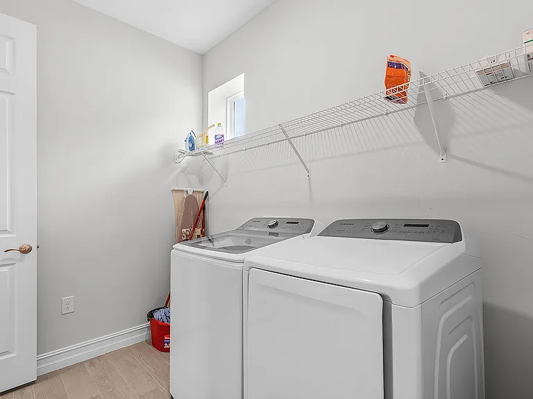 425 Coral Reef Pl — Photo 20
