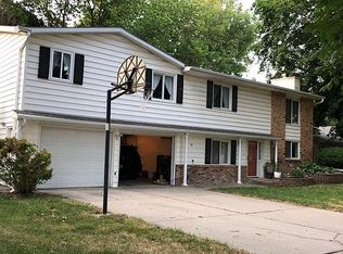 511 Southview Dr, Brookings, SD 57006