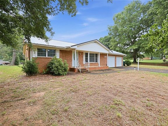 3rd image of 2969 Avalee St