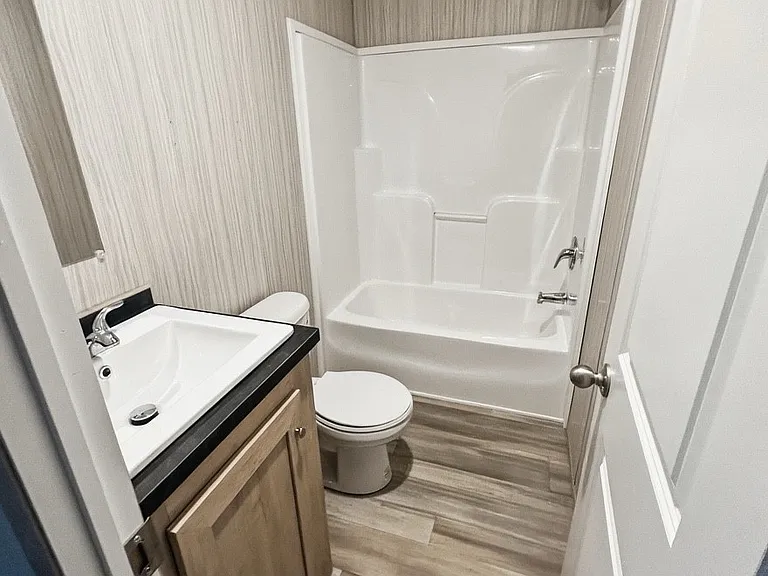 286 Pipers Ln #286 — Photo 8