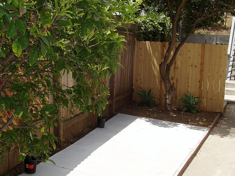 4267 Whittier St — Photo 3