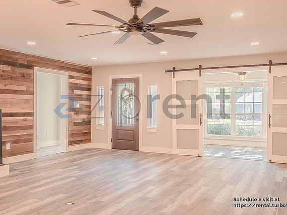 2nd image of 722 Riveredge Dr
