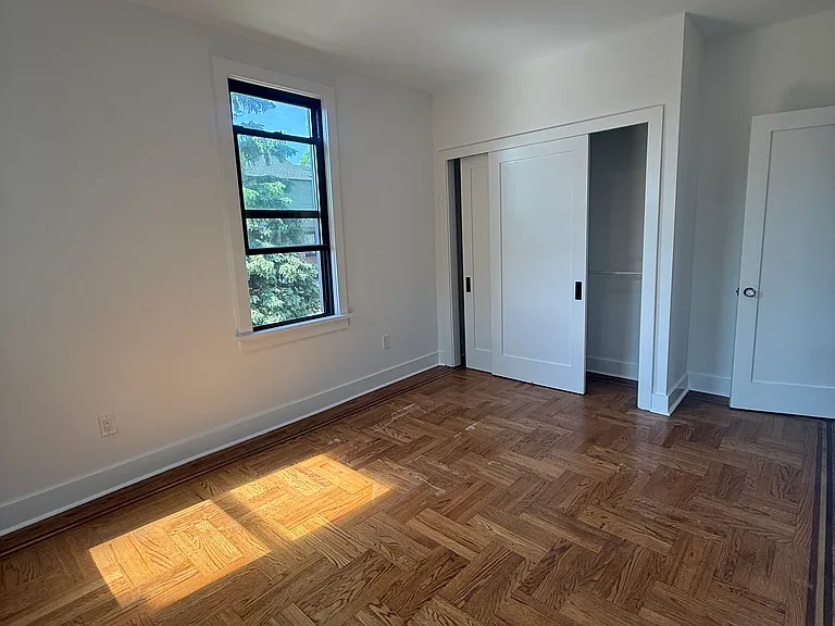 40 Sterling Ave #1 — Photo 21