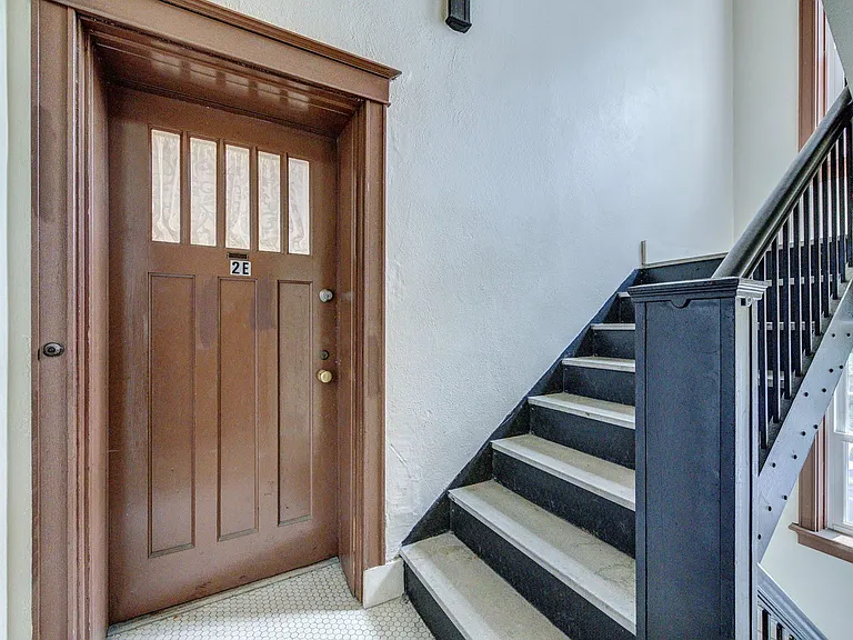 6331 Southwood Ave #2E — Photo 24