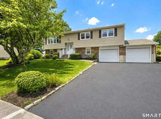 86 Honey Pot Rd, West Haven, CT 06516